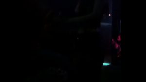 Chơi gái xinh trong bar cực sướng bướm em dâm quá