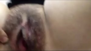 Bướm to nhiều nước lồn dâm đãng