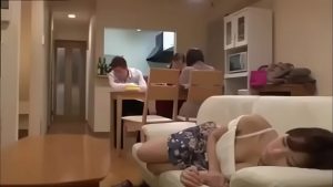 Đang ngủ thì nứng lồn thèm chịch