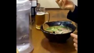 Anh rủ  đi ăn phử dẫn luôn vào nhà nghỉ