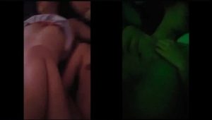 Chơi hai em phê trong cơn mê tê lồn