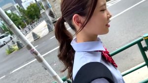 Gái teen dâm thẩm du