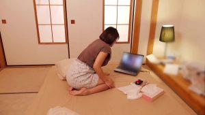 Dáng ngon nghịch khoe hàng