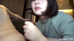 Con em dâm bú cu khiêu gợi