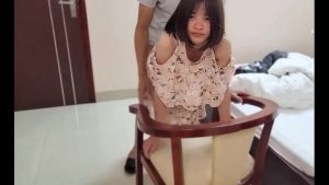 Chịch lồn dâm đãng trong nhà nghỉ nứng ngon quay clip bán dâm cực phê