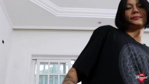 Chịch cô nàng ngon dâm không che nứng đã quá trời