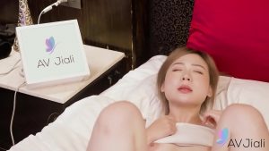 Cô em xinh gái gạ chịch sướng cu dâm lên đỉnh