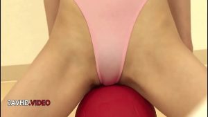 Cô em dâm lồn tơ khoe âm hộ nứng vãi